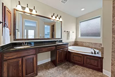 1806 Park Highland Way, Arlington, TX 76012 - Photo 17