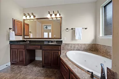 1806 Park Highland Way, Arlington, TX 76012 - Photo 19