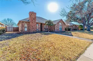 2036 Lavaca Trail, Carrollton, TX 75010 - Photo 35