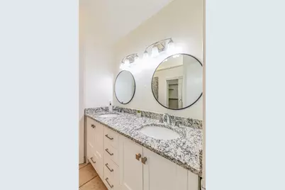 2036 Lavaca Trail, Carrollton, TX 75010 - Photo 23