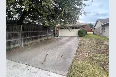 2008 Gardanne Lane, Carrollton, TX 75007 - Photo 3