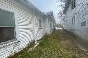 205 N Waco St, Hillsboro, TX 76645 - Photo 9