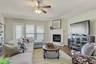 801 Golden Bear Ln, McKinney, TX 75072 - Photo 9