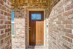 3901 Baylor St, Fort Worth, TX 76119 - Photo 7