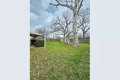 817 N Lacy Drive, Lacy Lakeview, TX 76705 - Photo 27