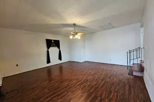 817 N Lacy Dr, Lacy Lakeview, TX 76705 - Photo 5