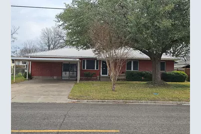 817 N Lacy Drive, Lacy Lakeview, TX 76705 - Photo 1