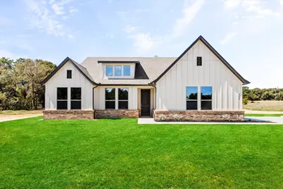 10000 Valley Oak Court, Springtown, TX 76082 - Photo 1