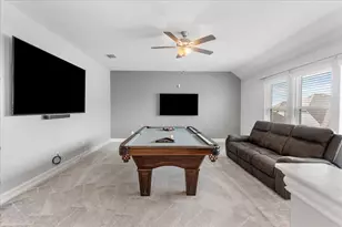 817 Crest Breeze Dr, Fort Worth, TX 76052 - Photo 11