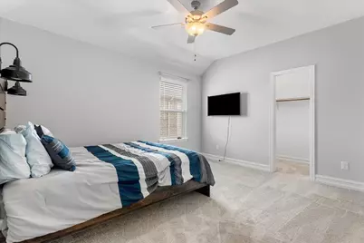 817 Crest Breeze Drive, Fort Worth, TX 76052 - Photo 15