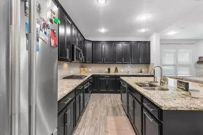 817 Crest Breeze Drive, Fort Worth, TX 76052 - Photo 27