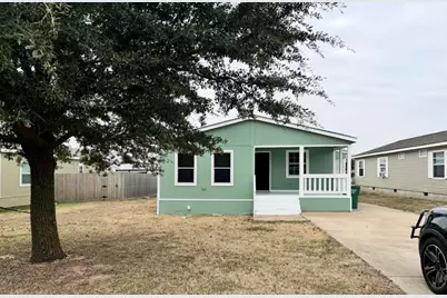 315 Glenwood Street, Gainesville, TX 76240 - Photo 1