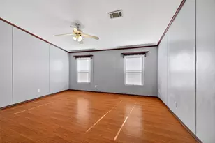 315 Glenwood St, Gainesville, TX 76240 - Photo 27