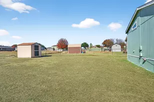 315 Glenwood St, Gainesville, TX 76240 - Photo 29