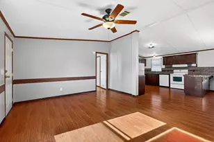 315 Glenwood St, Gainesville, TX 76240 - Photo 7