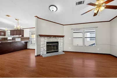 315 Glenwood Street, Gainesville, TX 76240 - Photo 5