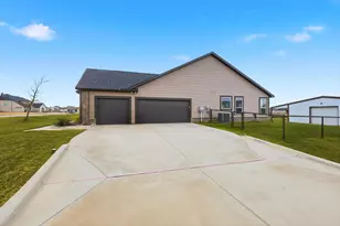 104 Oak Grove Dr, Rhome, TX 76078 - Photo 31