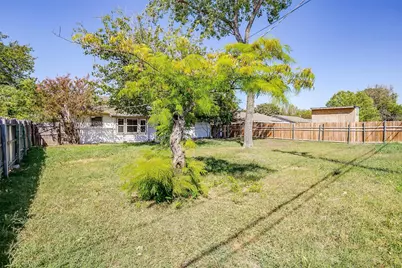 921 Willow Circle S, Burleson, TX 76028 - Photo 25