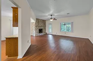 1013 December Dr, Hewitt, TX 76643 - Photo 3