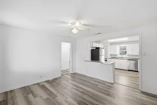 300 E 6th St, Krum, TX 76249 - Photo 7