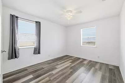 300 E 6th Street, Krum, TX 76249 - Photo 13