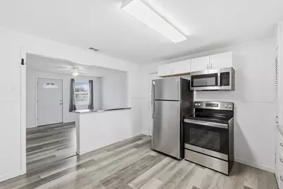 300 E 6th Street, Krum, TX 76249 - Photo 9