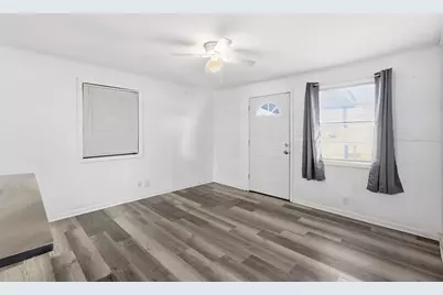 300 E 6th Street, Krum, TX 76249 - Photo 5