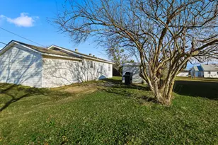 300 E 6th St, Krum, TX 76249 - Photo 15