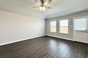 1420 Waverley Dr, Greenville, TX 75402 - Photo 11