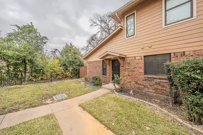 5662 Cedar Creek Drive, Benbrook, TX 76109 - Photo 3