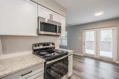 5662 Cedar Creek Drive, Benbrook, TX 76109 - Photo 13