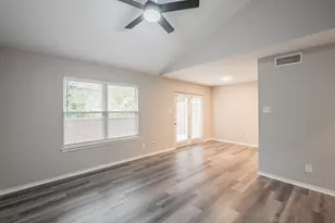 5662 Cedar Creek Dr, Benbrook, TX 76109 - Photo 5