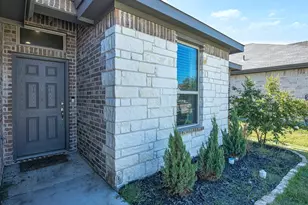 9929 Mescalbean Blvd, Fort Worth, TX 76036 - Photo 5