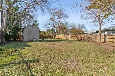 2725 Bowling Green Avenue, Dallas, TX 75216 - Photo 15