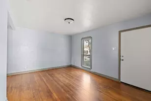 2725 Bowling Green Ave, Dallas, TX 75216 - Photo 9