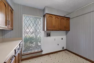 1409 Colony Dr, Irving, TX 75061 - Photo 31