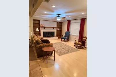 1202 Red Oak, Ennis, TX 75119 - Photo 9