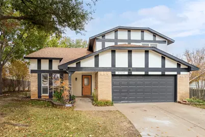 3709 Ravenhill Lane, Arlington, TX 76016 - Photo 1