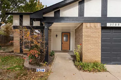 3709 Ravenhill Lane, Arlington, TX 76016 - Photo 3