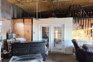 176 E North St, Jacksboro, TX 76458 - Photo 23