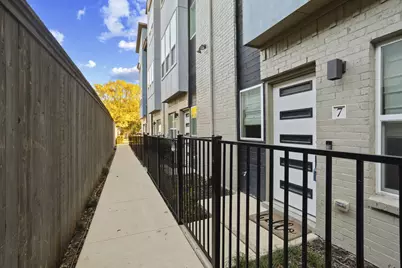 4914 Live Oak Street #7, Dallas, TX 75206 - Photo 5