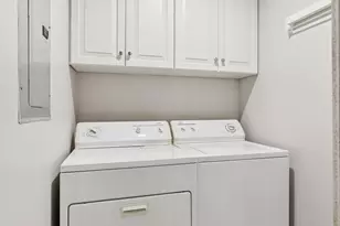 10626 Larchfield Ln, Dallas, TX 75238 - Photo 23