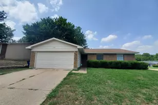 1517 Frio Ln, Garland, TX 75040 - Photo 1