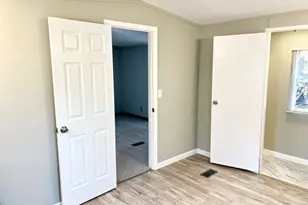 2205 Beechwood Dr, Arlington, TX 76006 - Photo 17