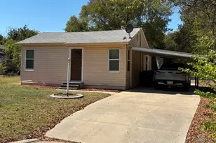 909 Renfro Dr, White Settlement, TX 76108 - Photo 1