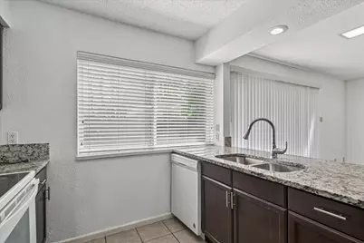 1302 Summerwood Lane, Richardson, TX 75081 - Photo 5