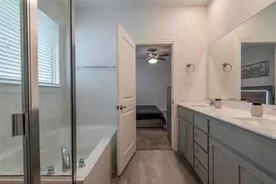 6017 Wildflower Way, Little Elm, TX 76227 - Photo 17