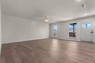 2112 Rw Bivens Lane, Fort Worth, TX 76105 - Photo 9