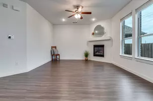 14324 Padden Park Ln, Fort Worth, TX 76262 - Photo 5