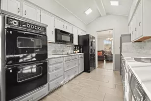 602 Wentworth Dr, Richardson, TX 75081 - Photo 3